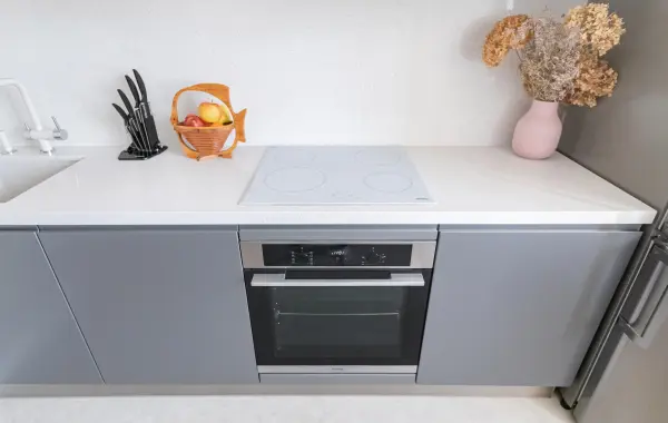 Фото Кухня БА1256 Система RAL 9023/Система KB1 RAL 9023/Флавио RAL 9010